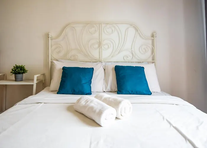 Casa Orient @ Macalister 218 ❈中路218东方之家 3Br 8Pax