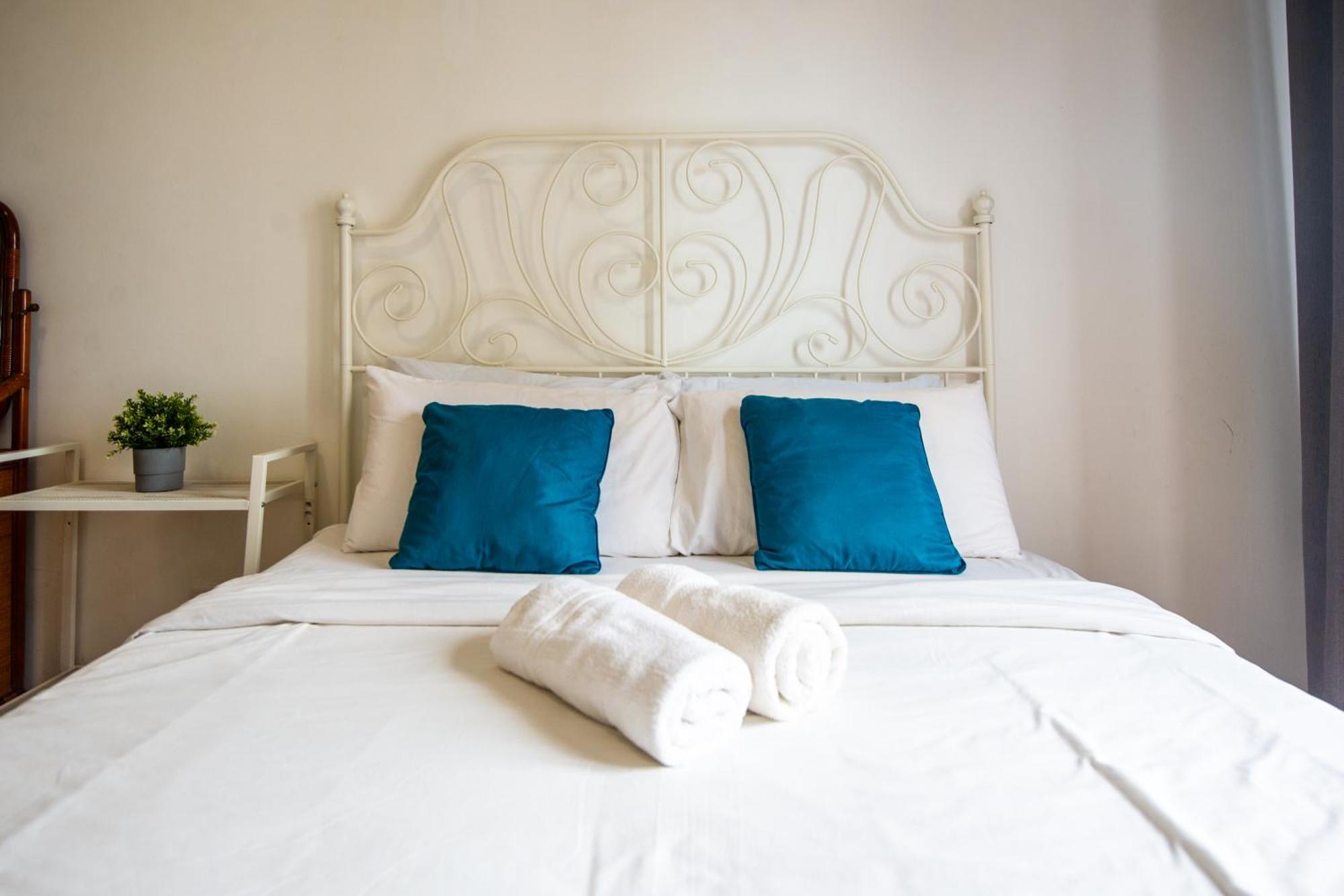 Apartment Casa Orient @ Macalister 218 ❈中路218东方之家 3br 8pax George Town