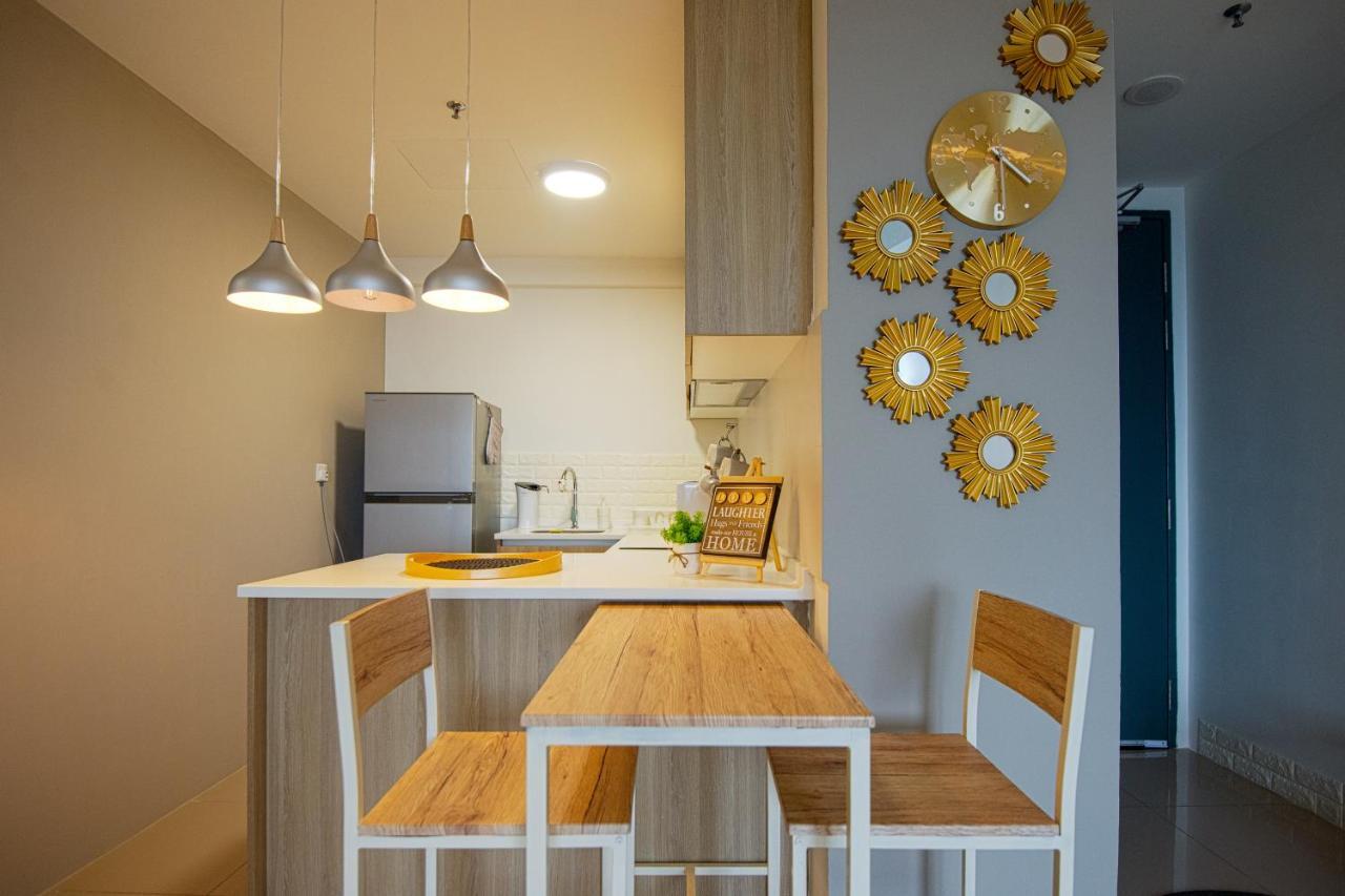 Casa Orient @ Macalister 218 ❈中路218东方之家 3br 8pax Apartment *